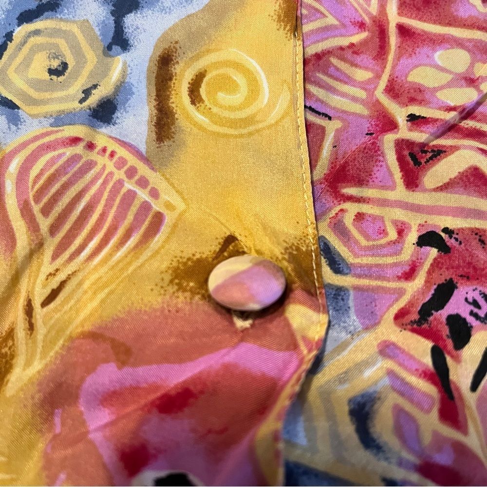 Silk Shirt - Picture 3 of 9